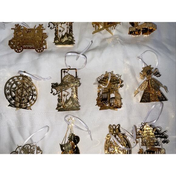 12 Danbury Mint Annual 23 K Gold-Plated & Brass Christmas Ornaments 1980s-2000s - Picture 3 of 6